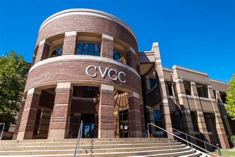 Valley cc - Iowa Valley Community College District does not discriminate in its programs, activities, or employment on the basis of race, color, national origin, sex, disability, age, sexual orientation, gender identity, creed, religion, actual or potential family, parental or marital status, or other protected classes.